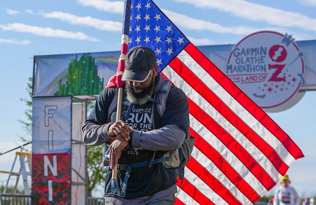 Garmin Olathe Marathon, Half Marathon and 10K in the land of Oz photo 1