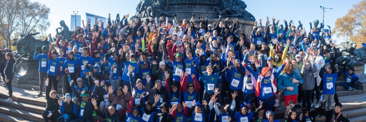 Philadelphia Marathon- Students Run Philly Style photo 1