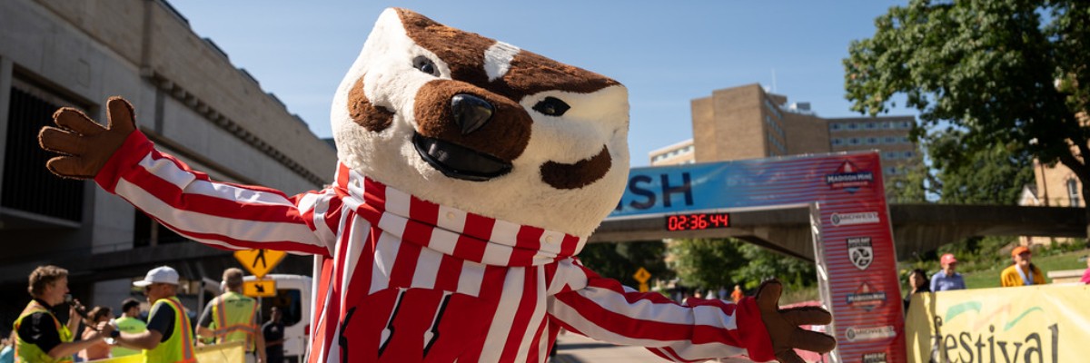 Midwest Financial Group Madison Mini Marathon photo 1