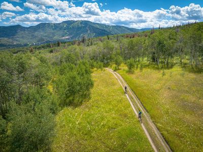 Emerald Mountain Epic photo 2