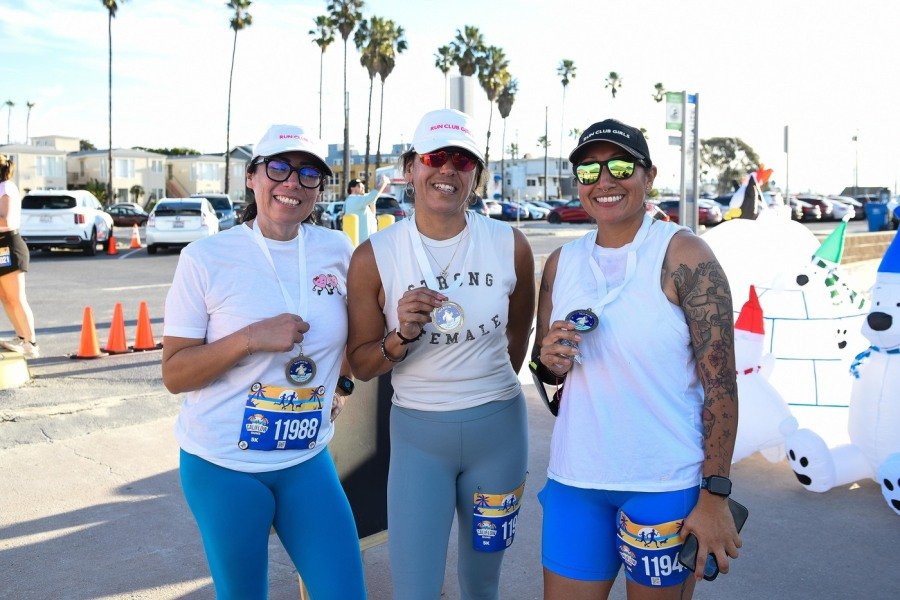 Define Your Glow 5K, 10K, Half Marathon by Califlow Runs photo 5