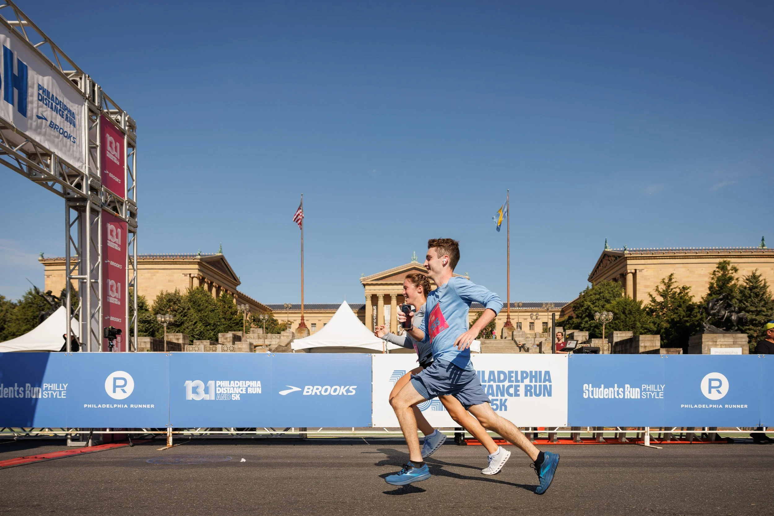 PHILADELPHIA DISTANCE RUN photo 3