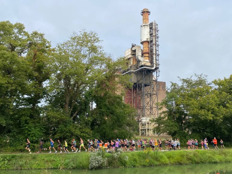 Lock 2 Lock Marathon/Half Marathon/10k photo 3