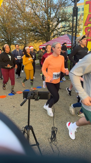 Holiday 5K, 10K, & 13.1M at Olympia, WA (52) photo 1