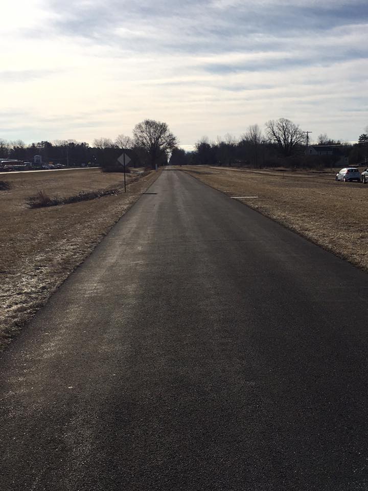 Suttons Bay - Run Michigan Cheap photo 4